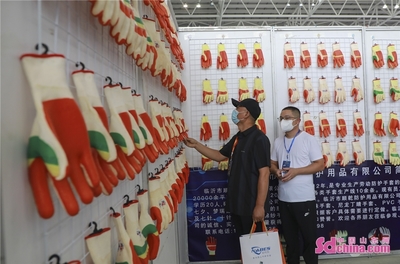 助推“制造商城”建設(shè)再添強(qiáng)引擎——2021第三屆中國(臨沂)勞動(dòng)防護(hù)用品交易會(huì)盛大啟幕